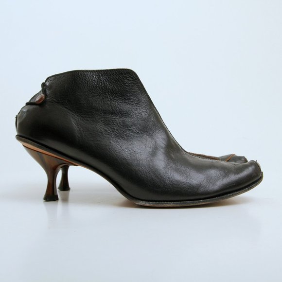 CYDWOQ Skate Vintage Kitten Heel Leather Ankle Booties in Black Women Size 6